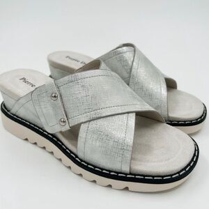 Pierre Dumas Women's Metallic Slide Sandals New